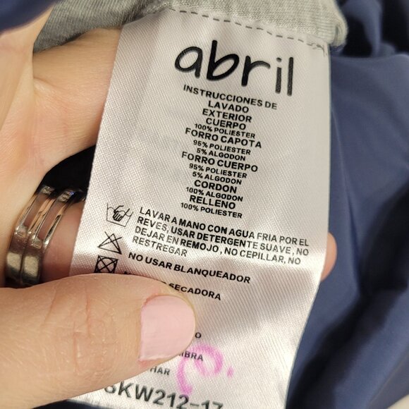 Abril Women's Blue Casual Sleeveless Button & Zipper Front Puffer Jacket Size M - Picture 8 of 13